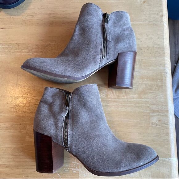 Urban Outfitters UO booties suede tan size 9 - Picture 1 of 6